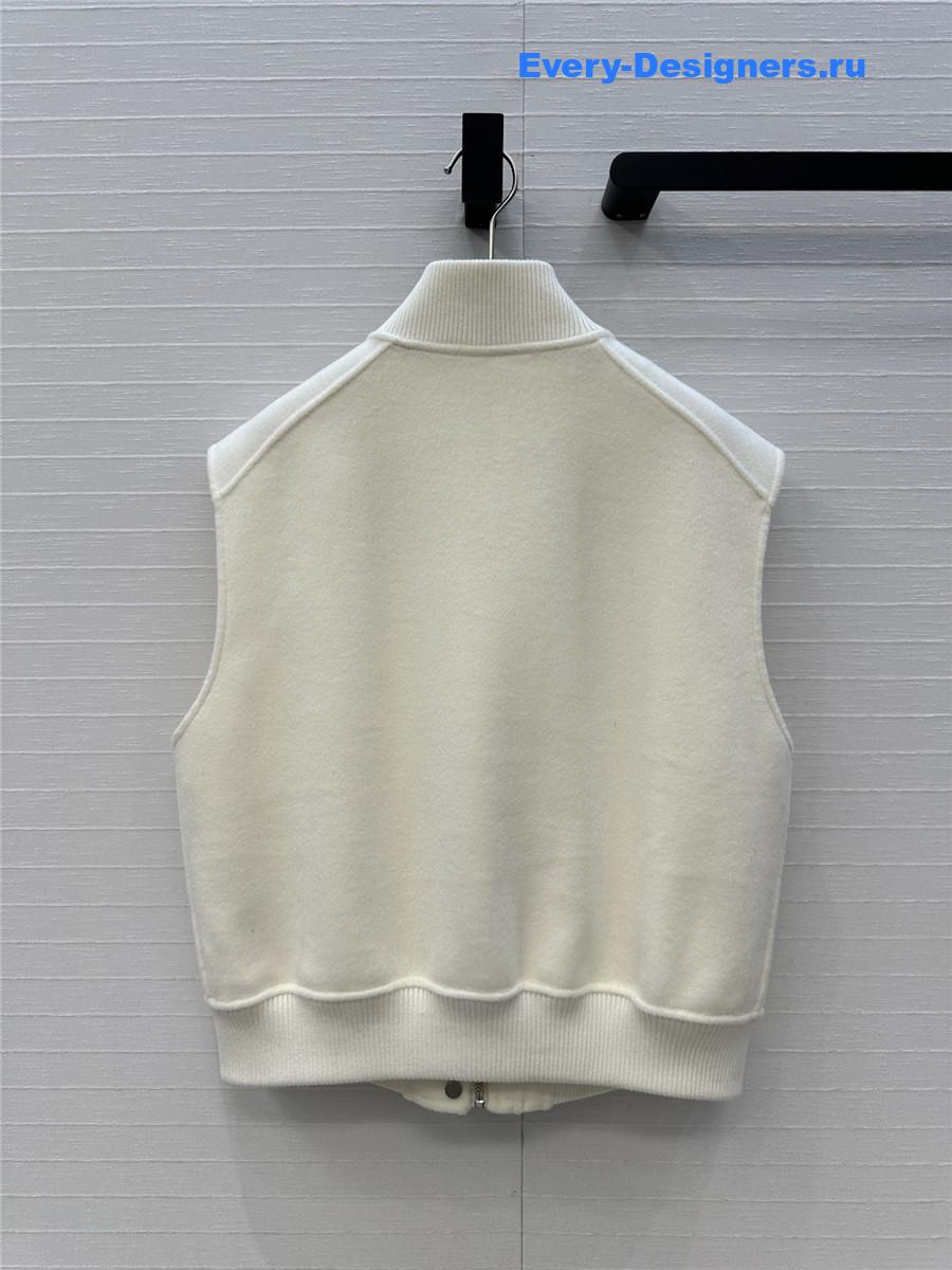 H**me5 sleeveless bomber jacket in off-white