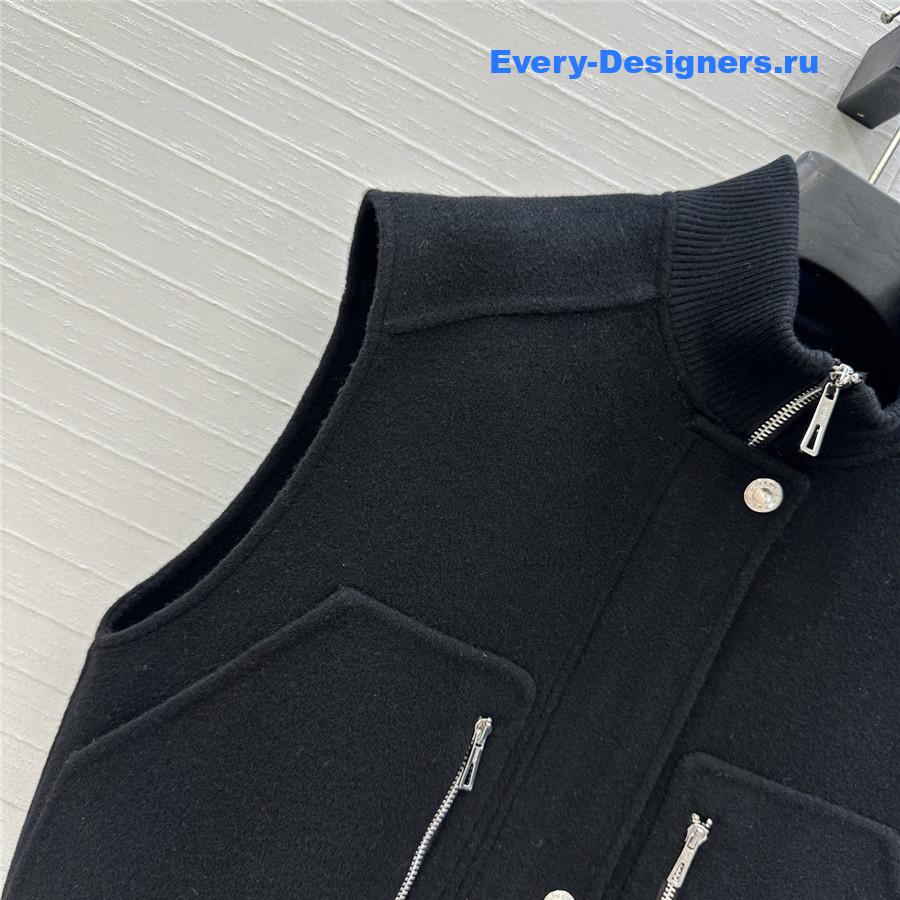 H**me5 black sleeveless bomber jacket