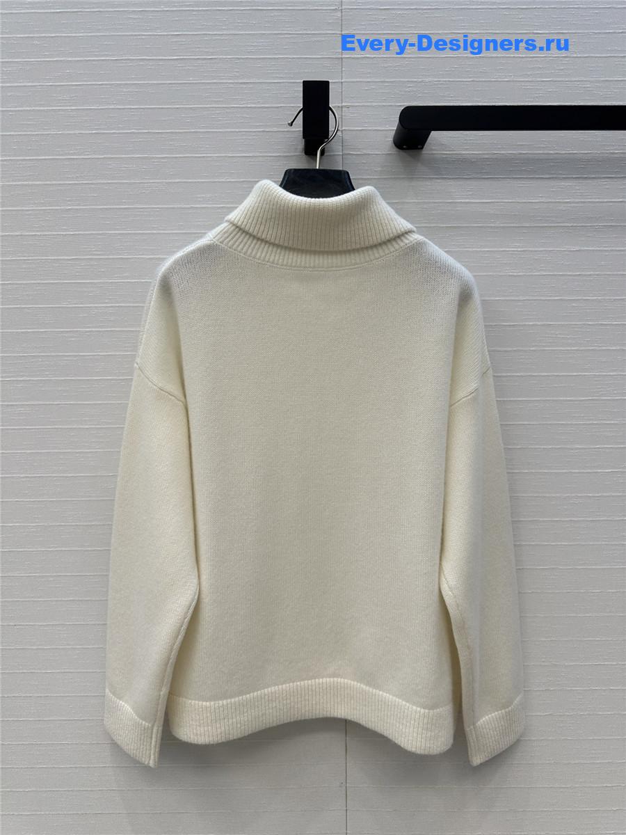 H**me5 off-white cashmere turtleneck