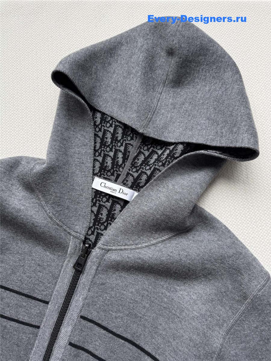 D10r gray embroidered hooded cardigan