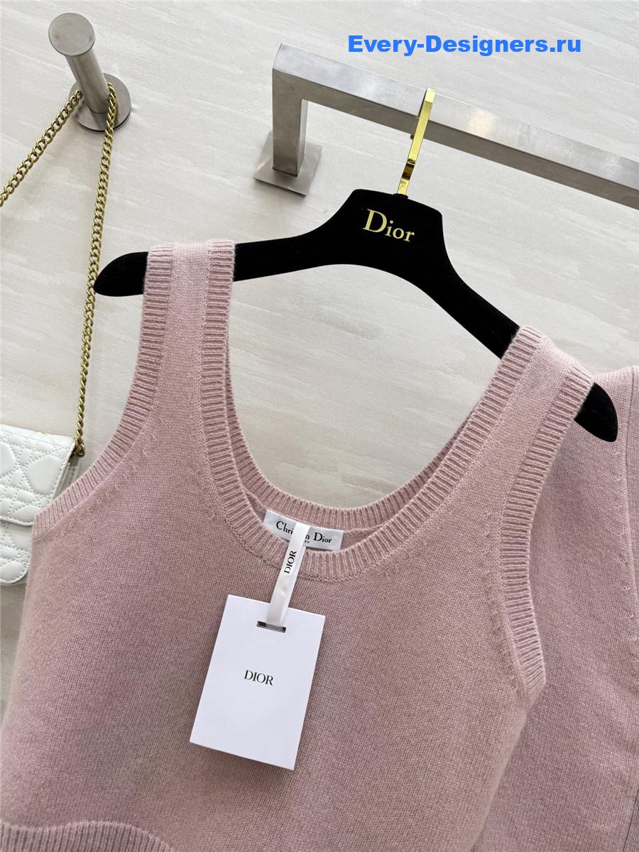 Ch**el pink pearl button knit suit