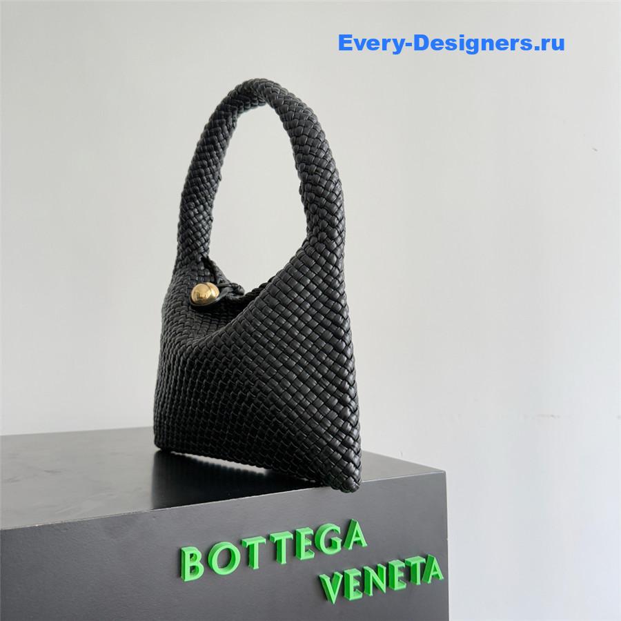 b0tt*ga Ven*ta black tosca intreccio leather shoulder bag