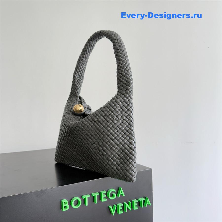 b0tt*ga Ven*ta gray tosca intreccio leather shoulder bag