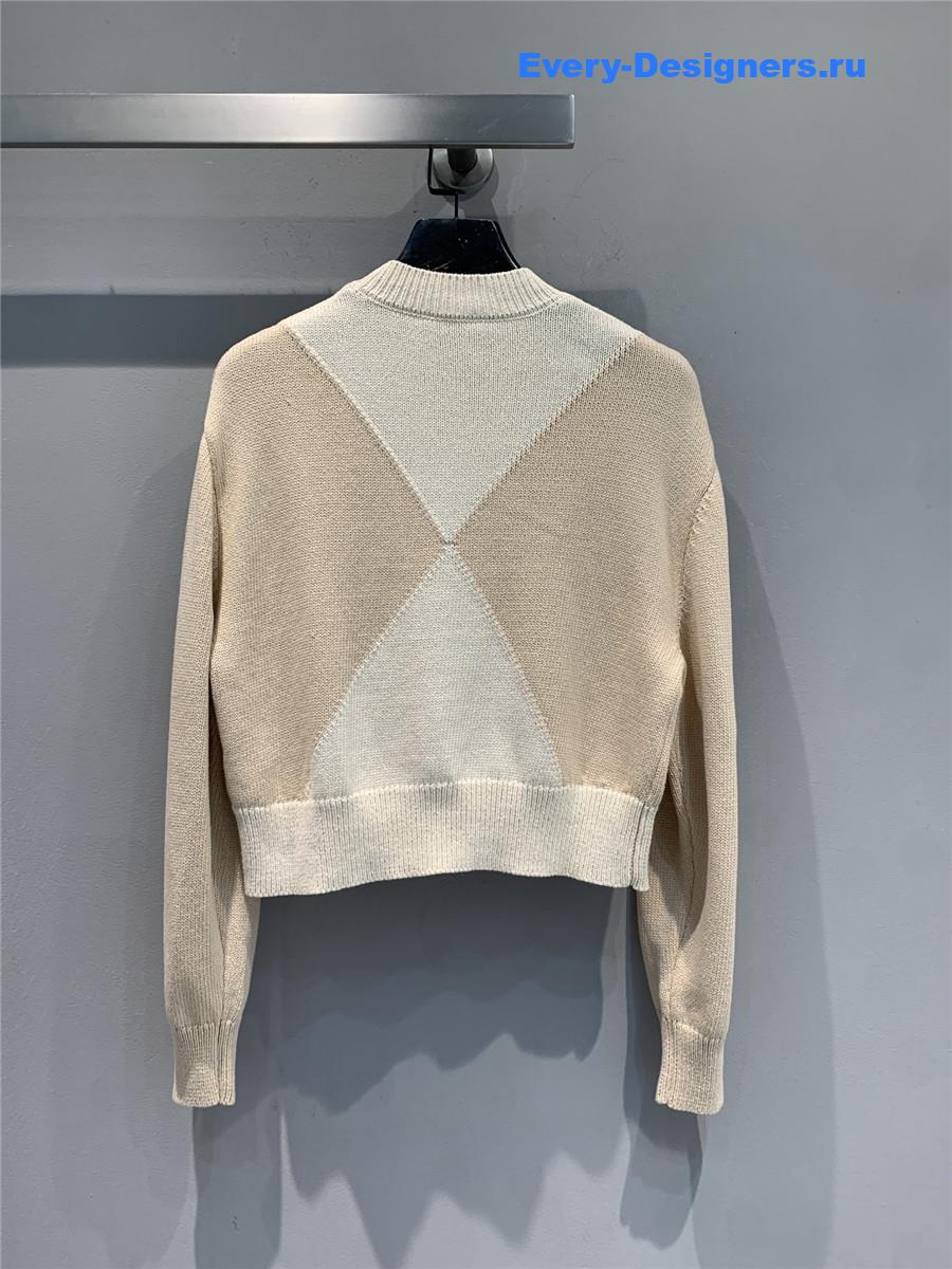 H**me5 cashmere long-sleeve sweater