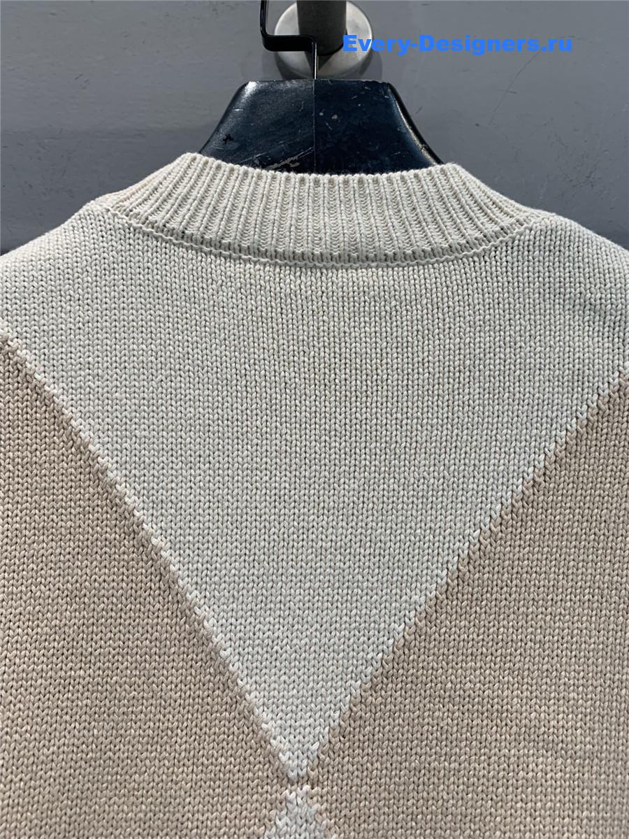 H**me5 cashmere long-sleeve sweater