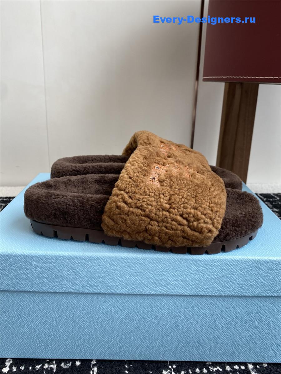 Pra*a women’s knitting wool winter slides