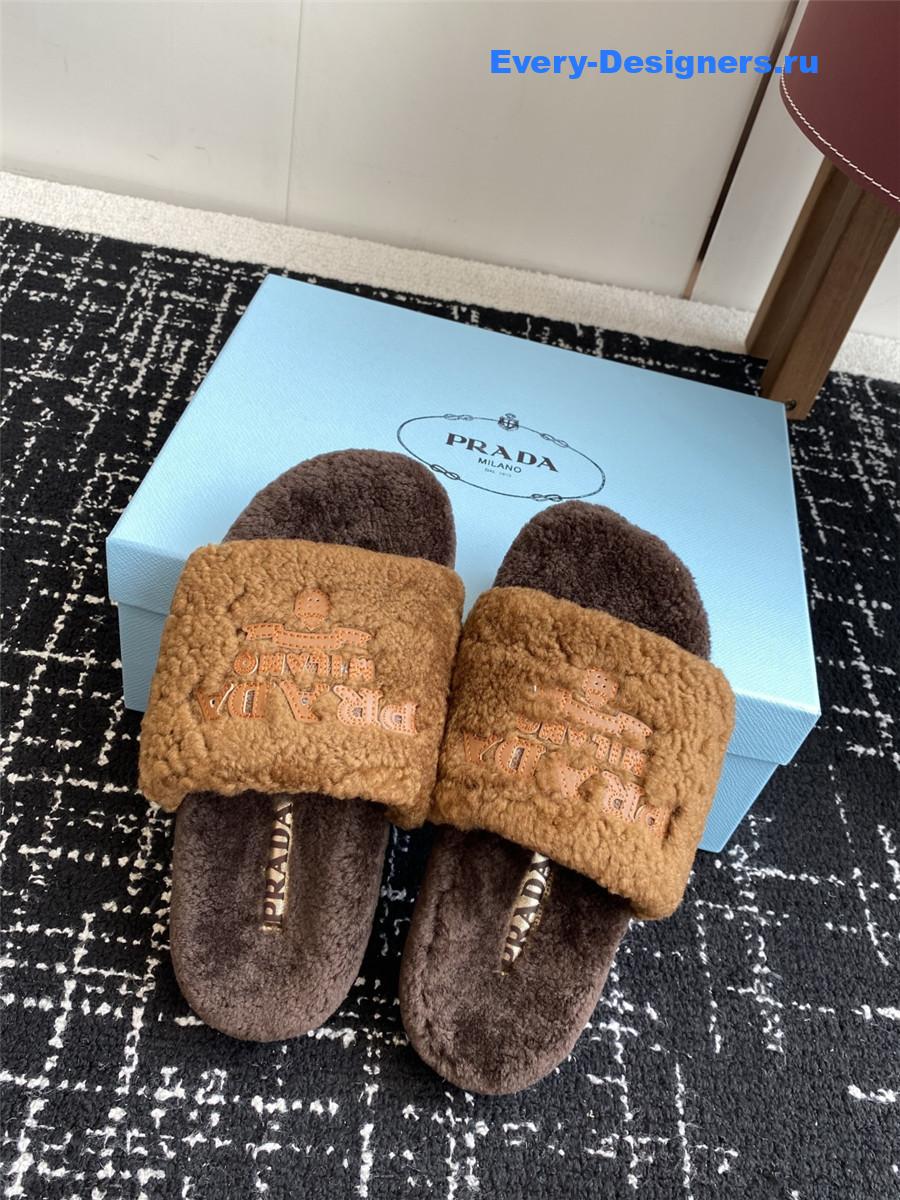 Pra*a women’s knitting wool winter slides