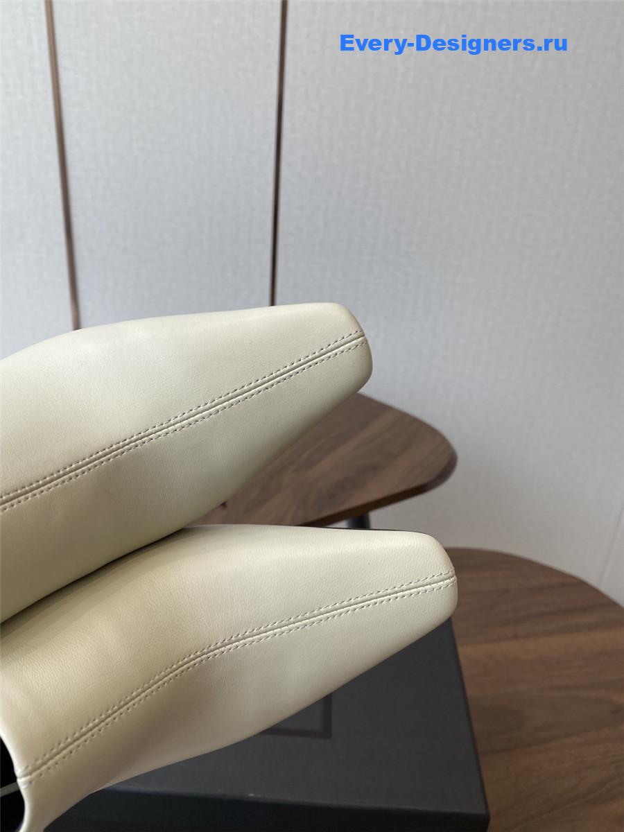 Sa1nt Lau*nt white leather mules