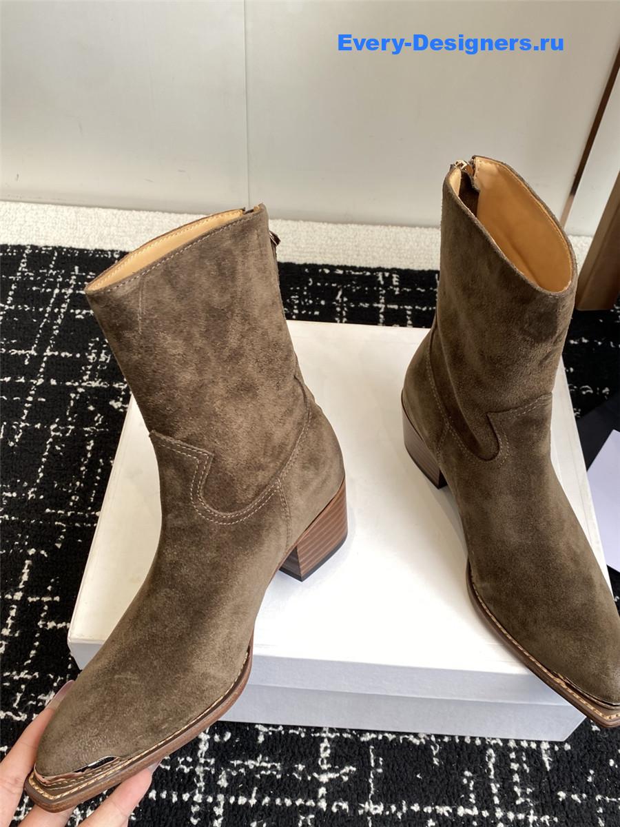 Ce1i*e womens brown suede zipped boots