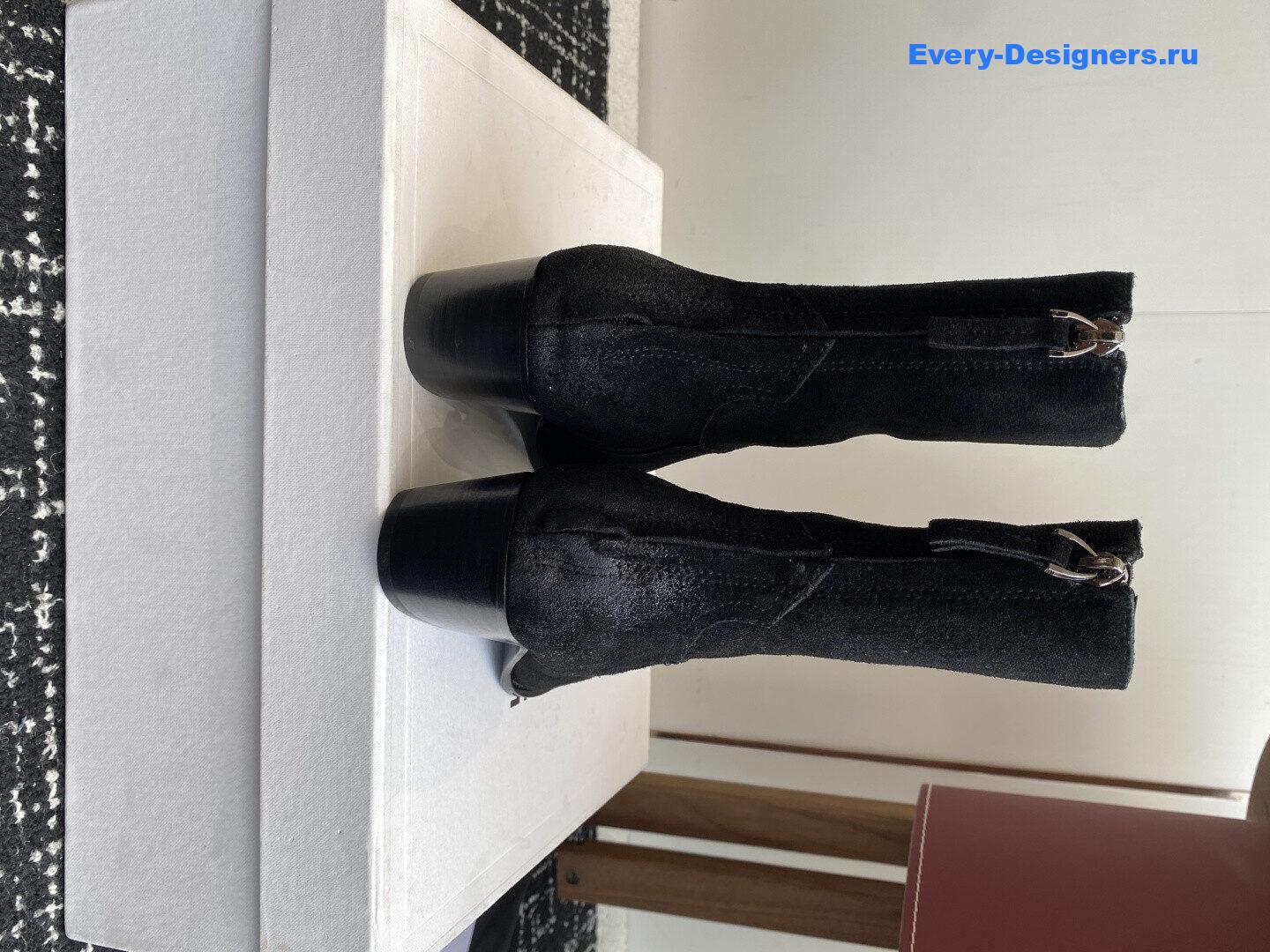 Ce1i*e womens black suede zipped boots