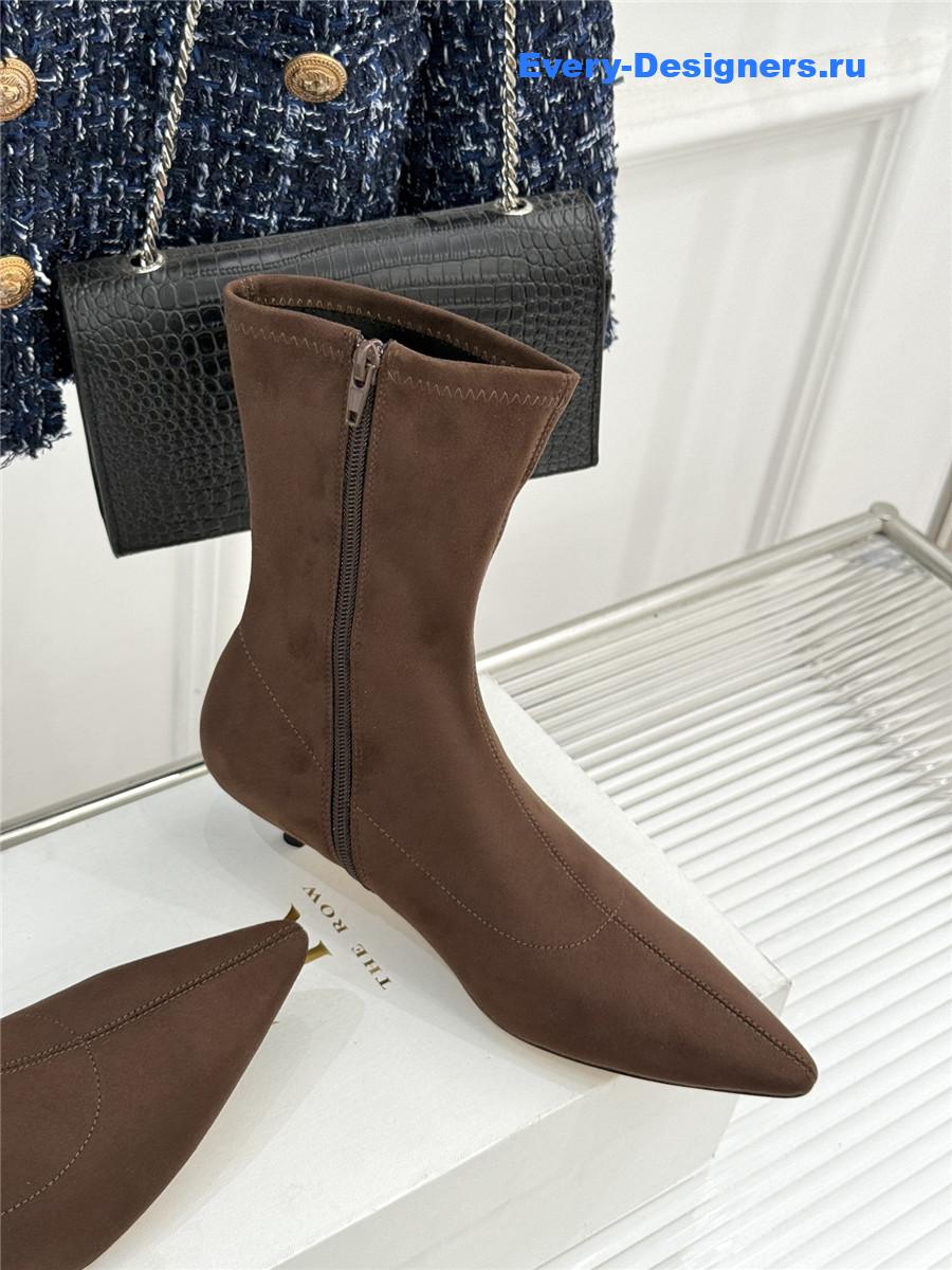 The R0w suede pointy toe boots