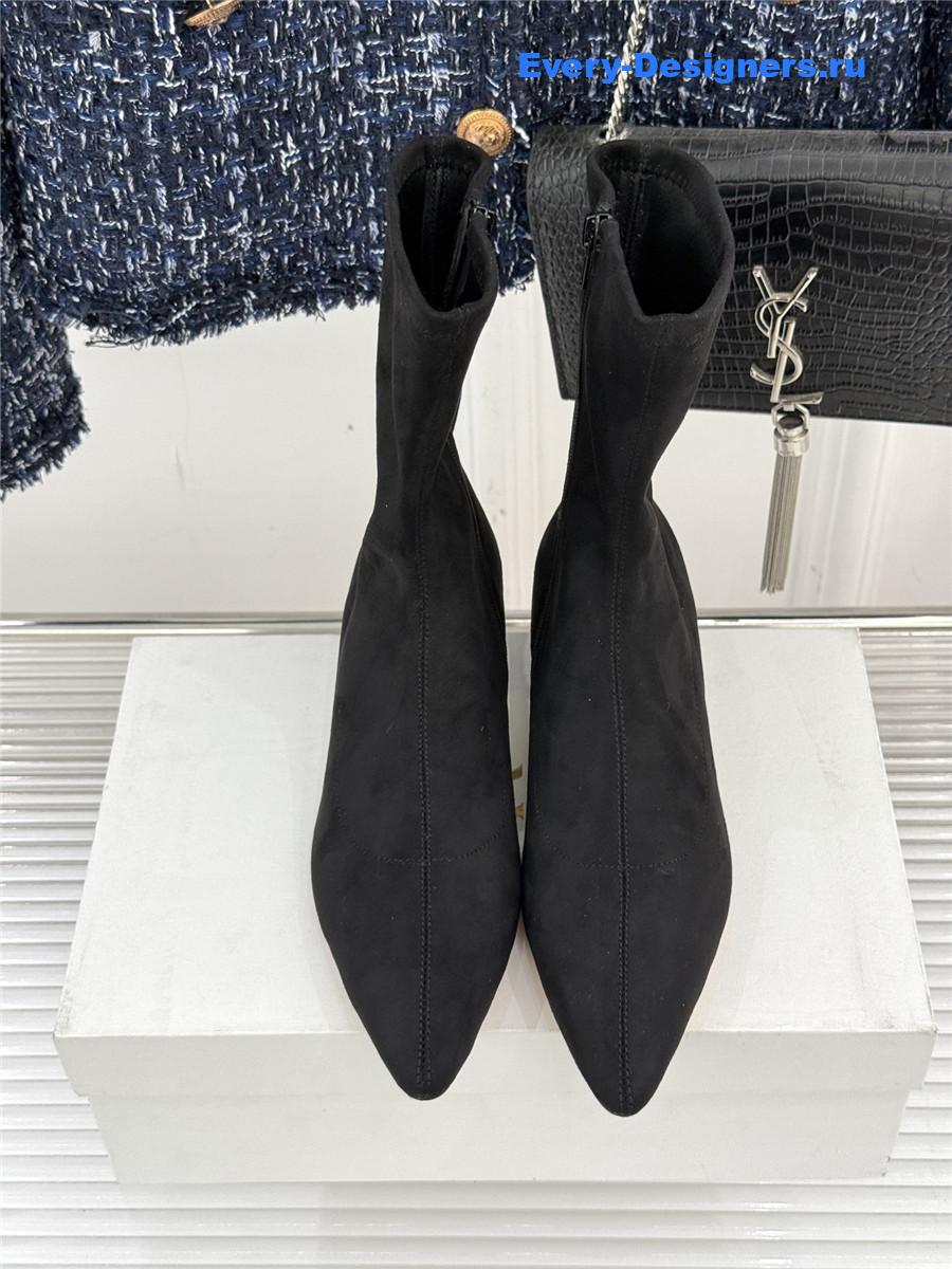 The R0w black suede pointy toe boots