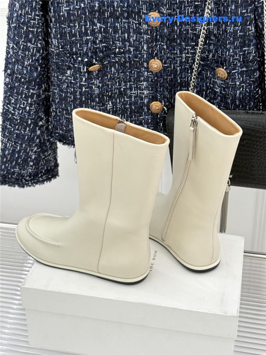 The R0w white canal ankle boots