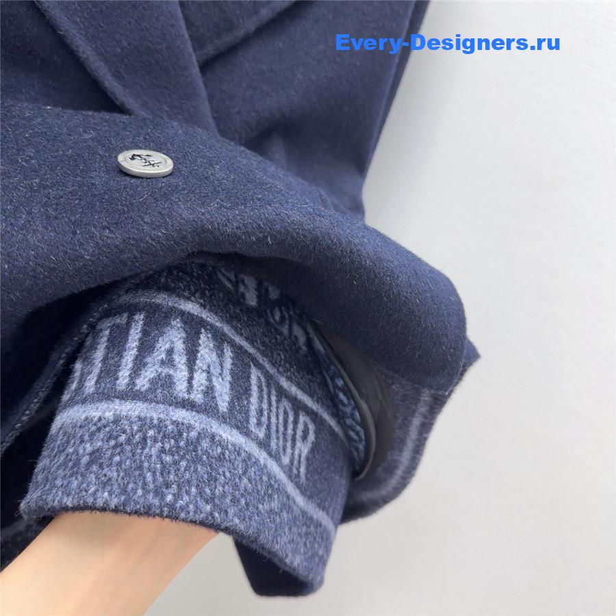 D10r dark blue cropped wool coat