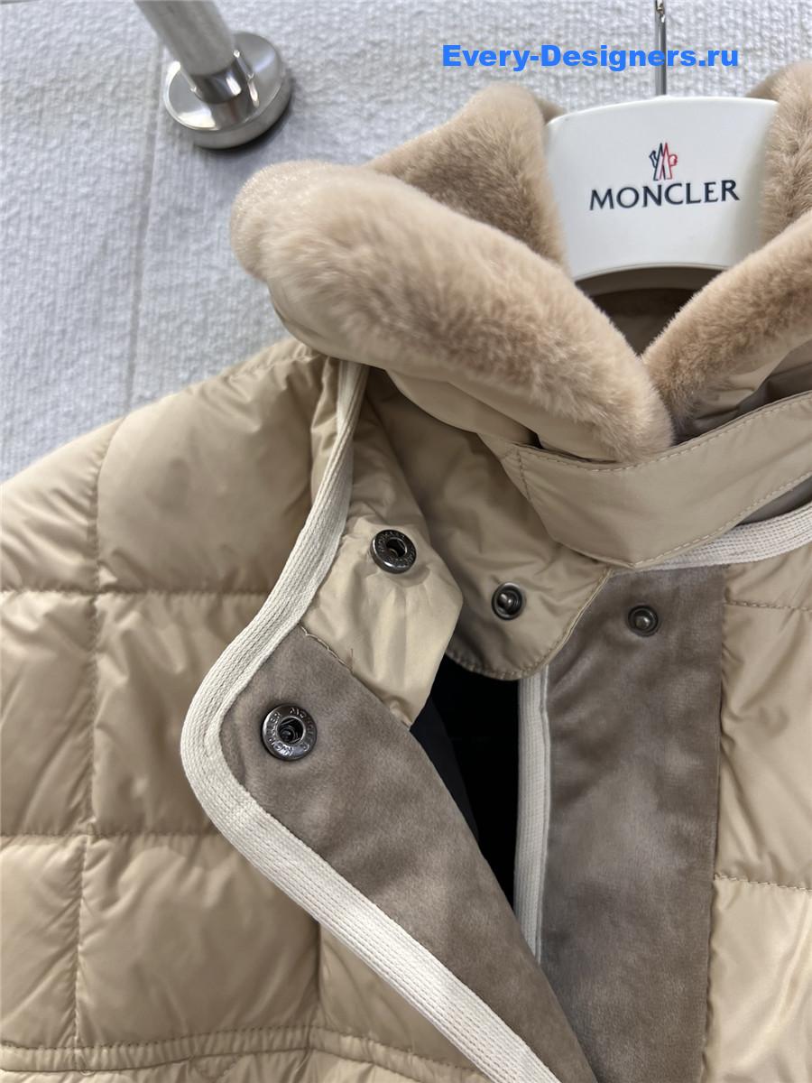 Moncler Beige Cygne Down Jacket