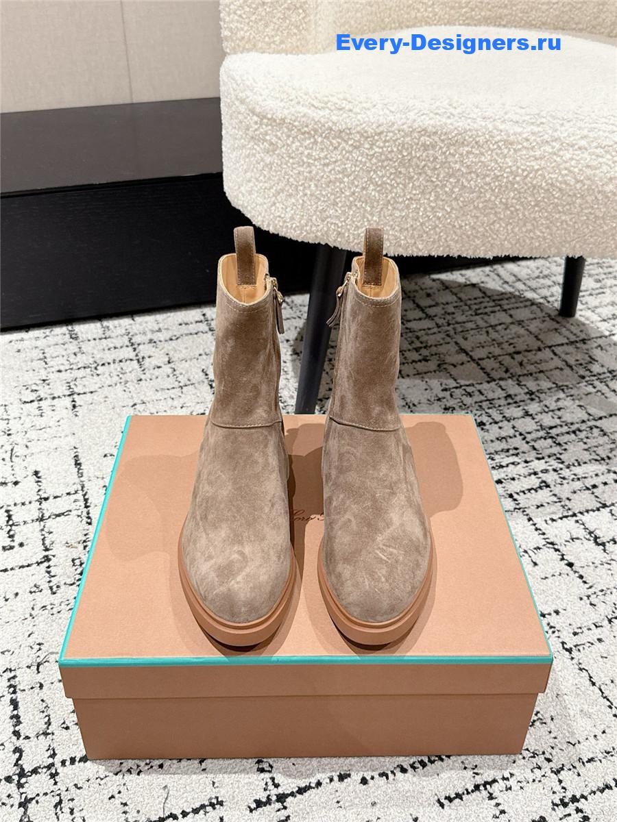 L0r0 P1ana  kilda gray suede ankle boots
