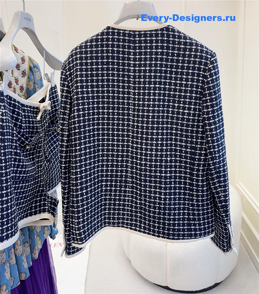 Va1e*ntin0 blue v neck check jacket set