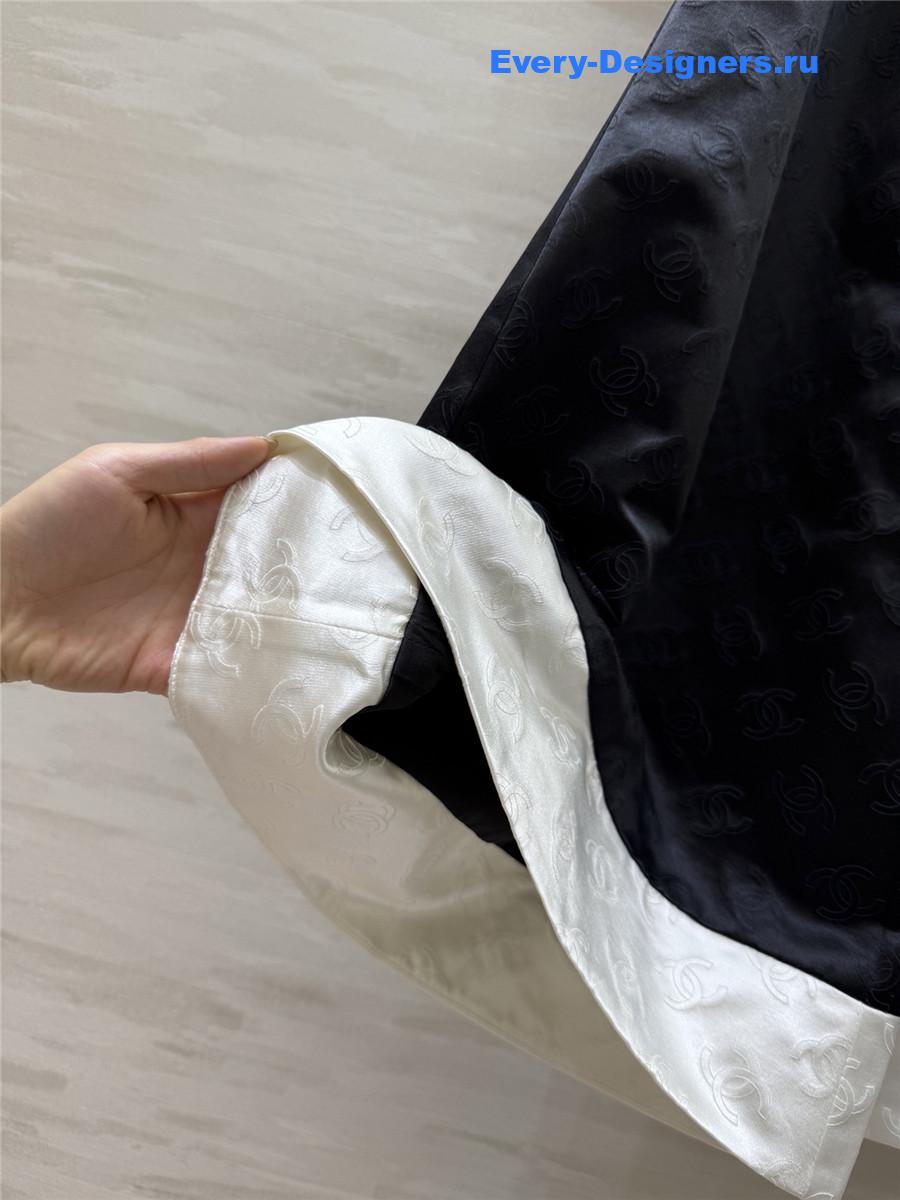 Ch**el black silk jacquard wide-leg pant