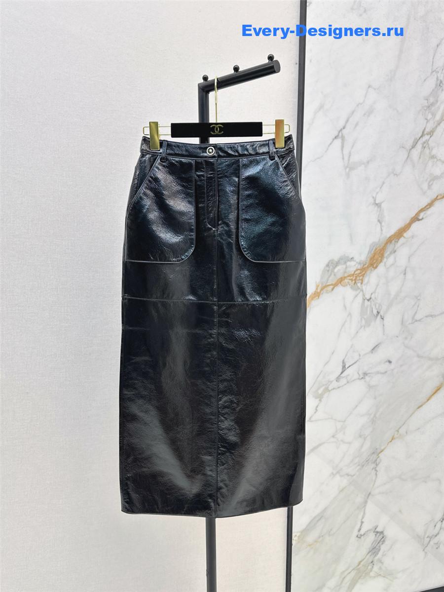 Ch**el black leather knee-length skirt