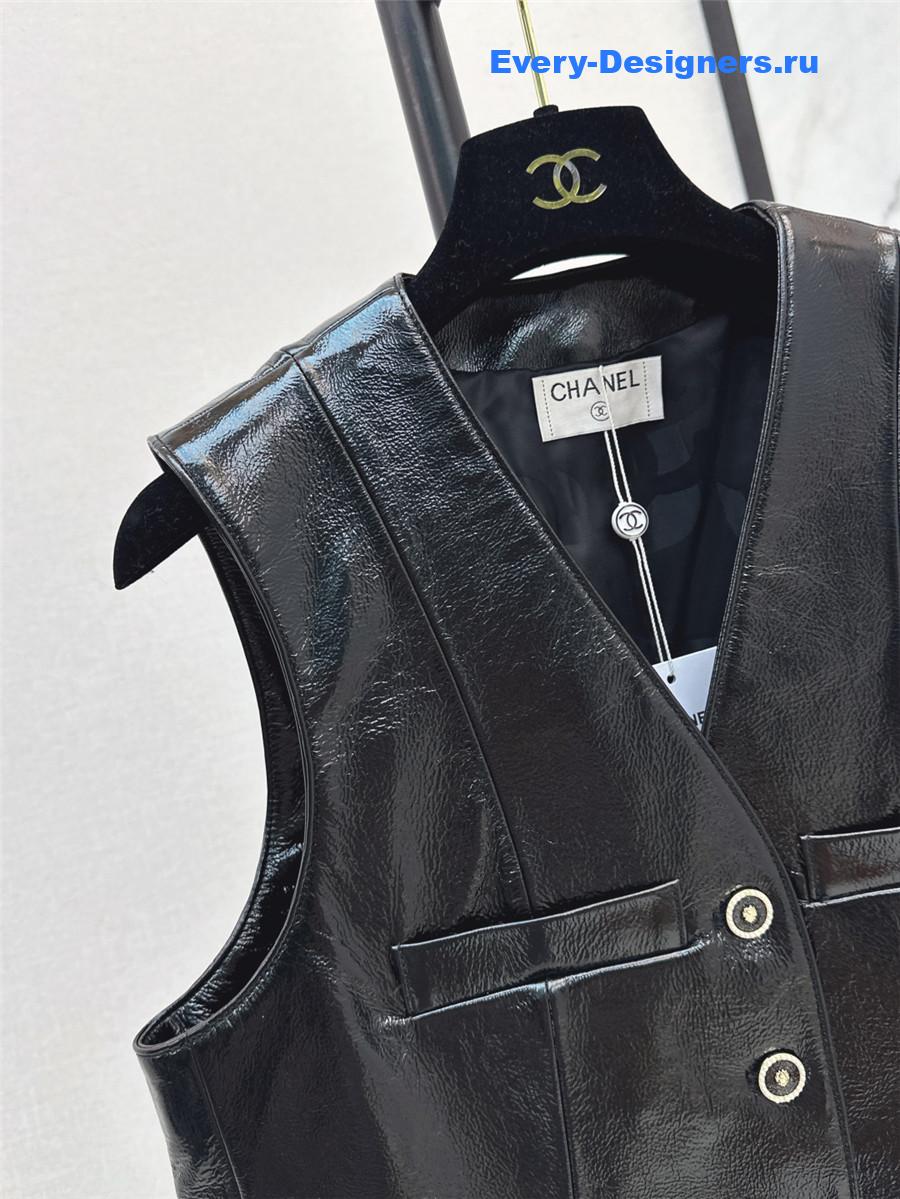 Ch**el black leather vest