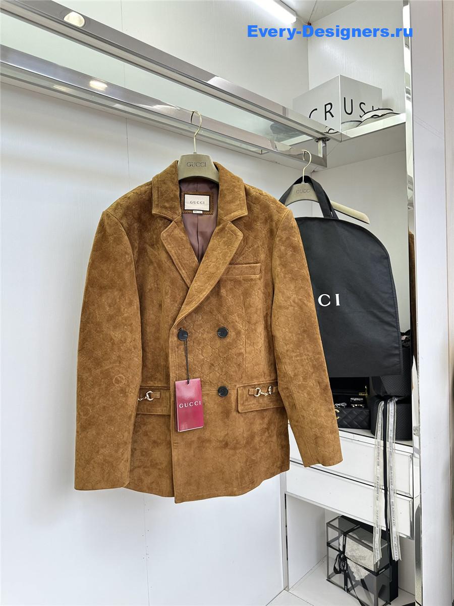 Gvc*1 gg brown suede jacket