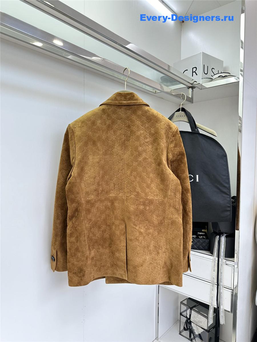 Gvc*1 gg brown suede jacket