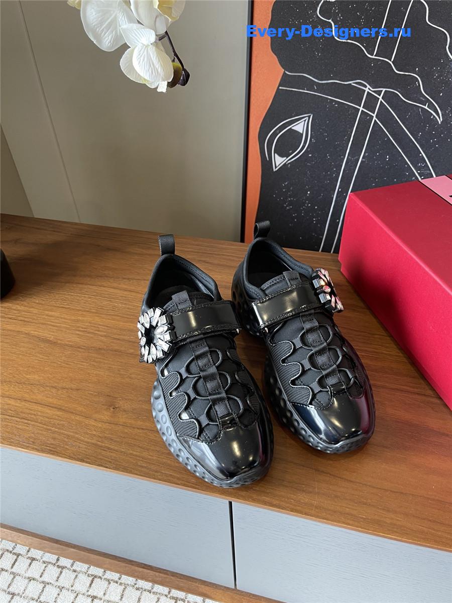 Roger Vivier Viv’ Black Run Light Sneakers