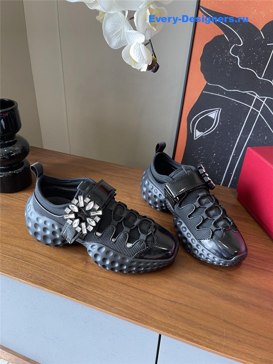 Roger Vivier Viv’ Black Run Light Sneakers