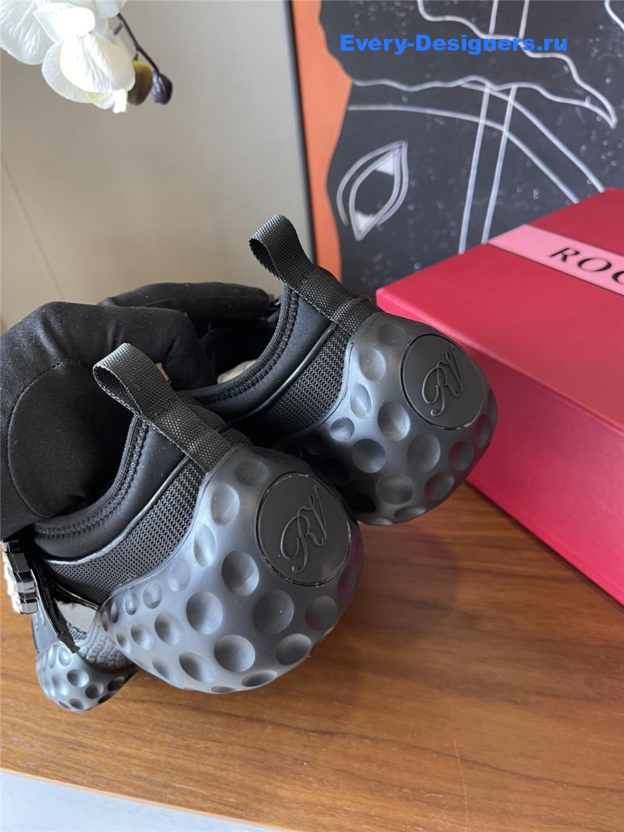 Roger Vivier Viv’ Black Run Light Sneakers