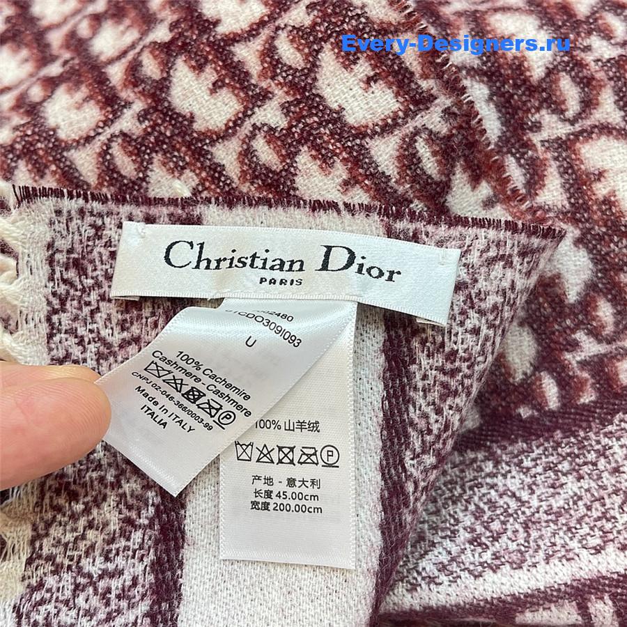 D10r burgundy oblique reversible scarf