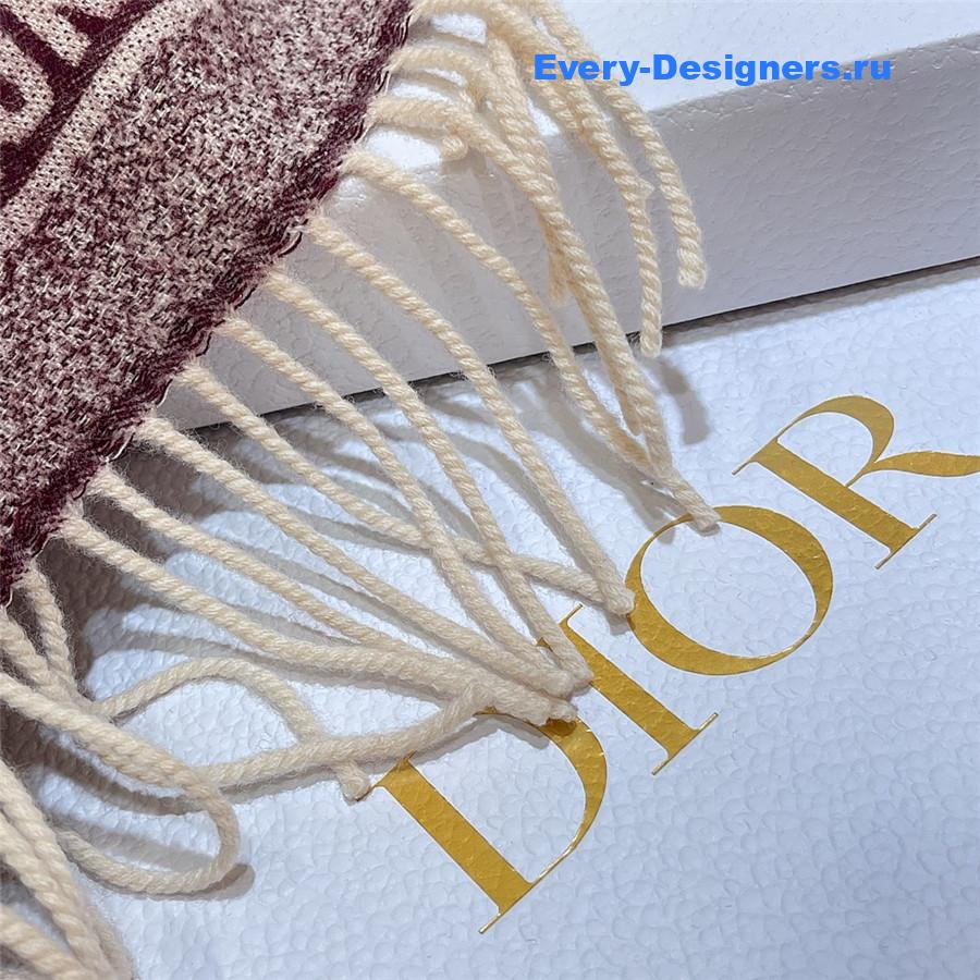 D10r burgundy oblique reversible scarf