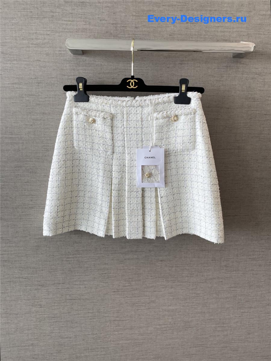 Ch**el white tweed skirt