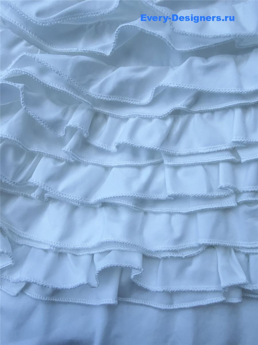 l0vis Vvtt0n white ruffle neck shirt