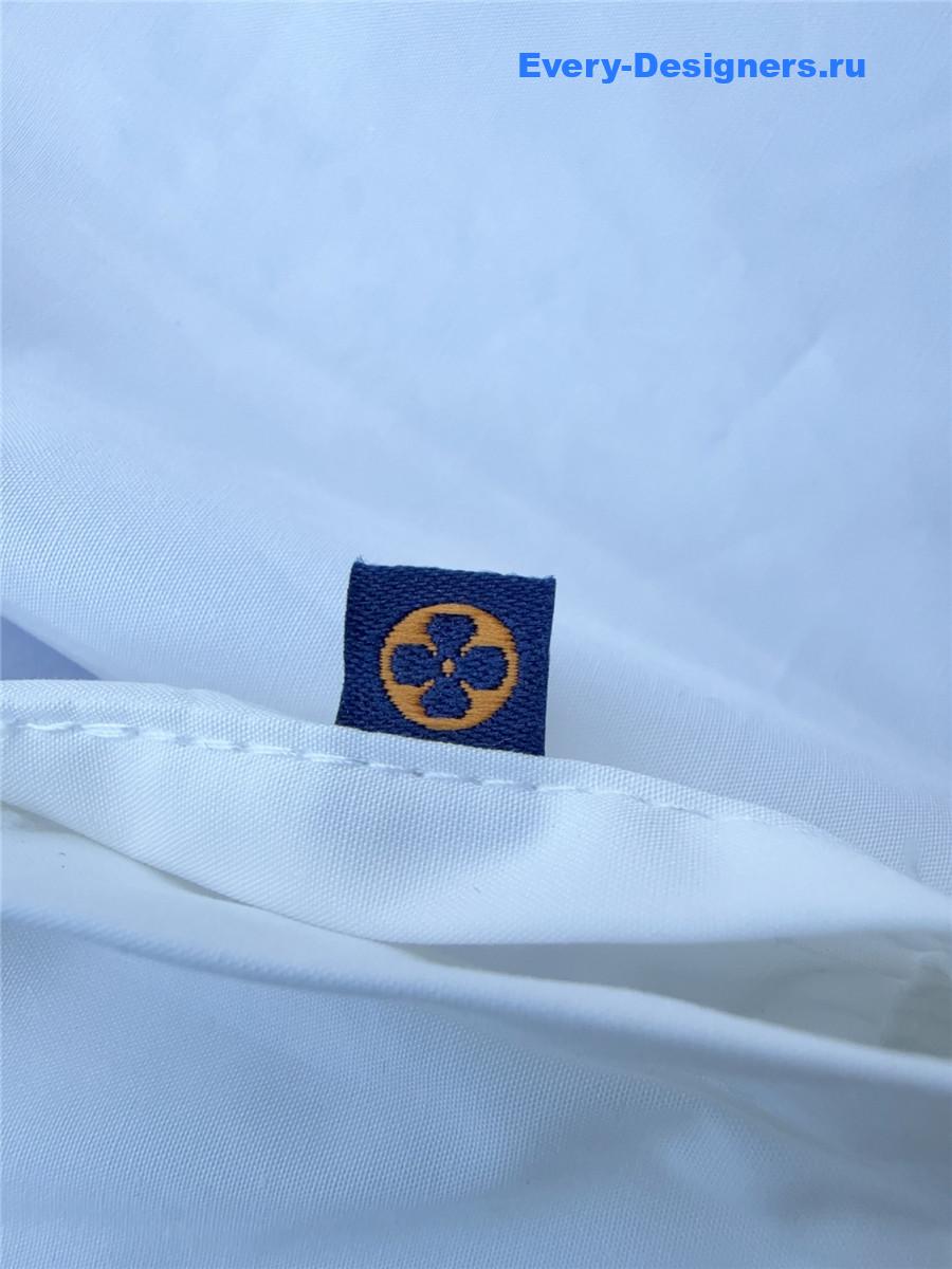 l0vis Vvtt0n white ruffle neck shirt