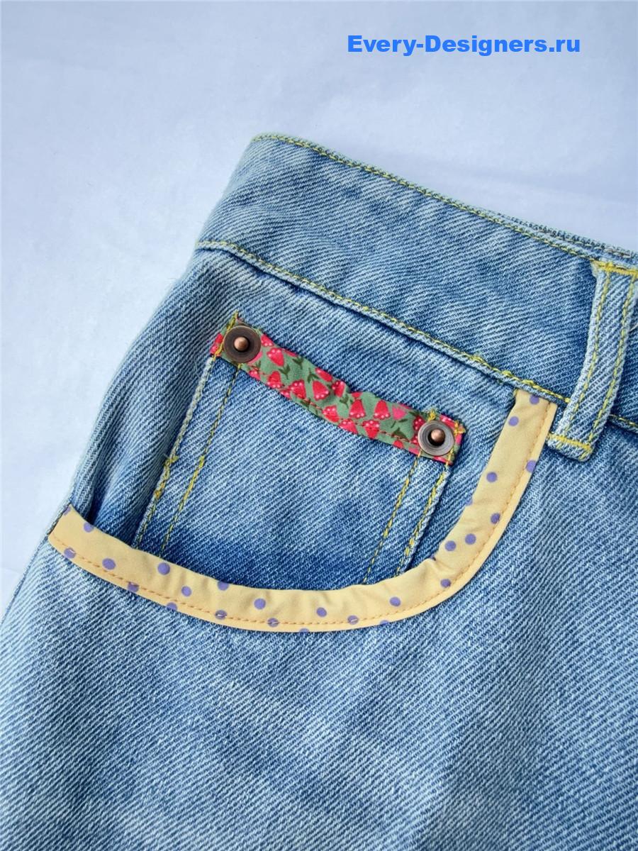 Va1e*ntin0 garavani contrast border denim jeans