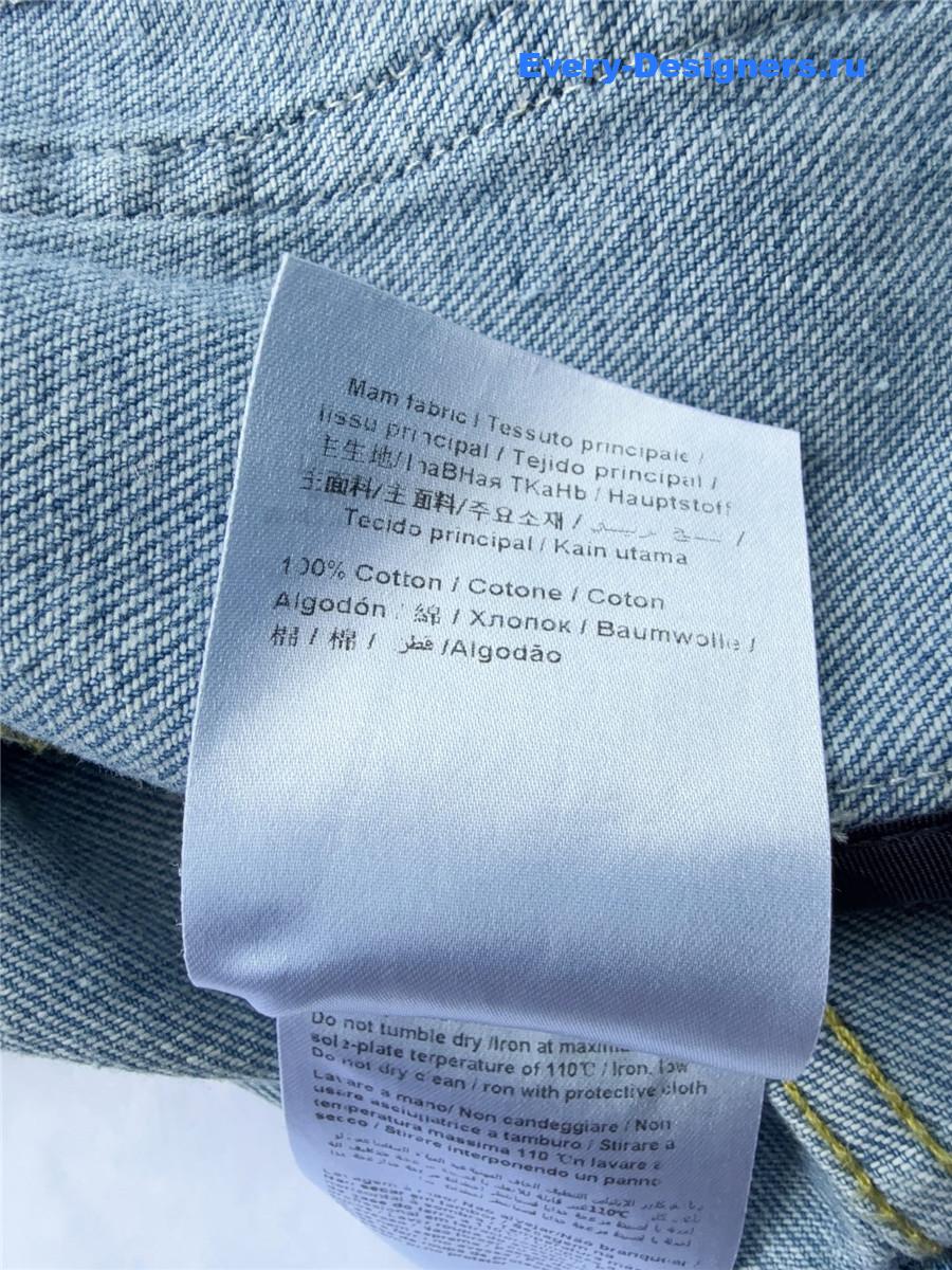 Va1e*ntin0 garavani contrast border denim jeans