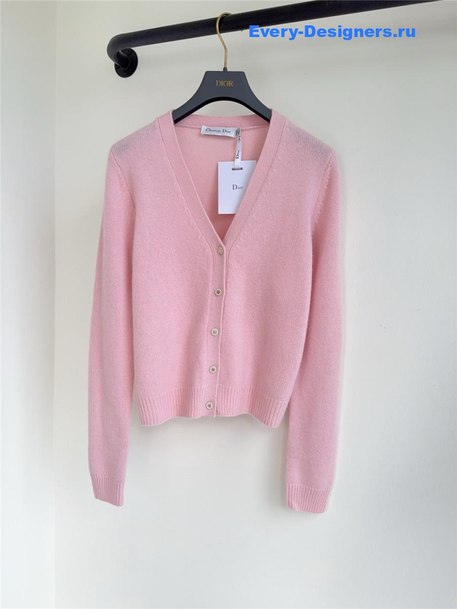 D10r button v neck pink cardigan