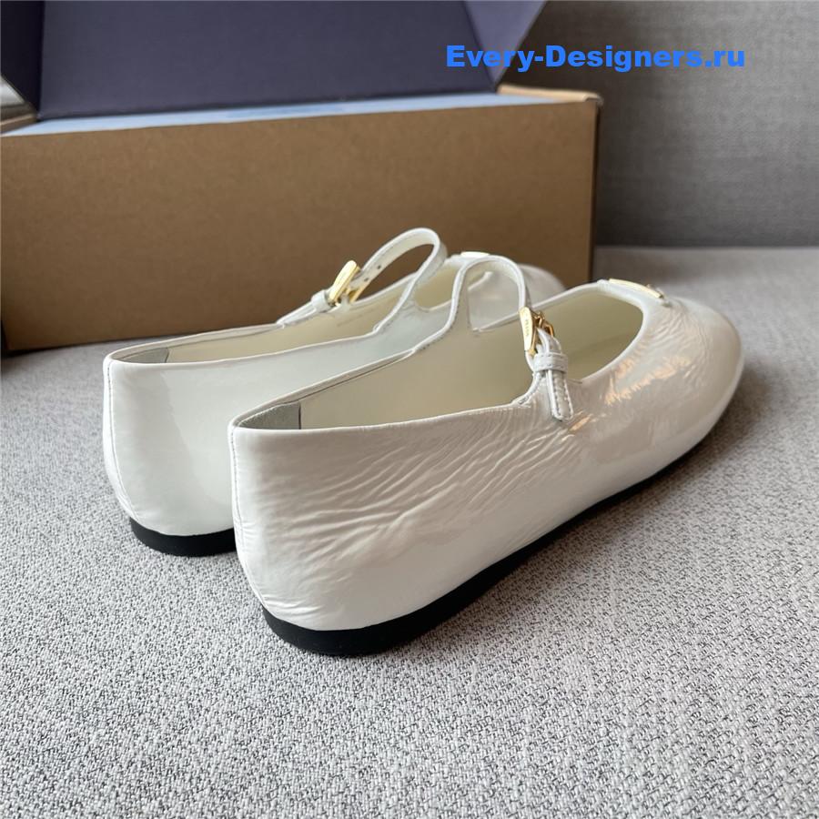 Pra*a white naplak patent leather ballerinas