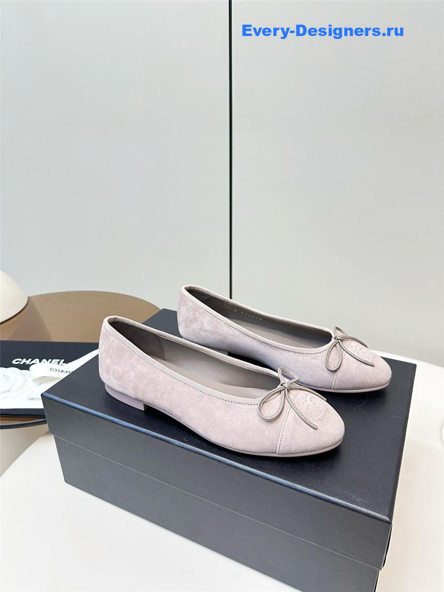 Ch**el grey leather cc ballet flats