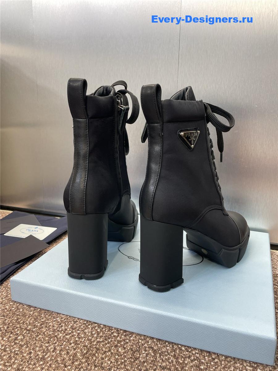 Pra*a spazzolato re-nylon metal triangle logo ankle boots