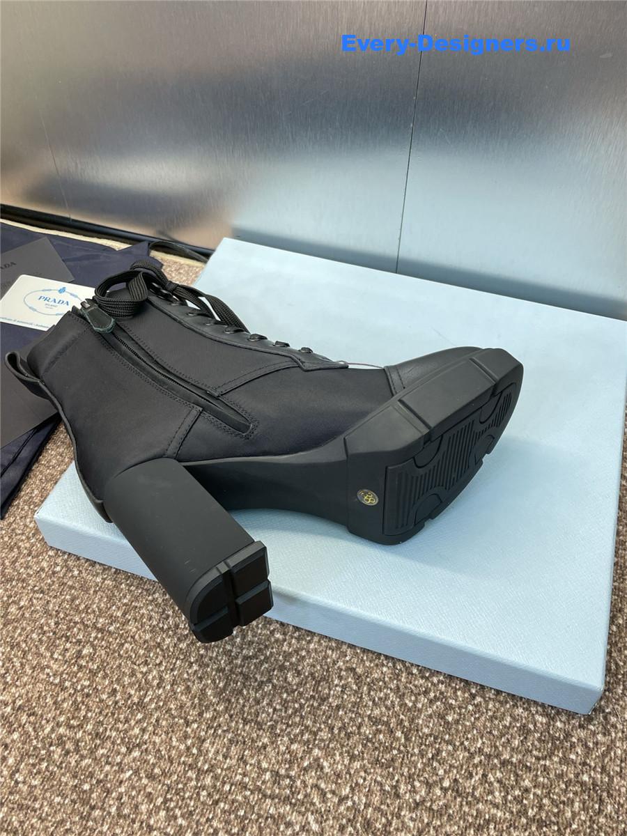 Pra*a spazzolato re-nylon metal triangle logo ankle boots