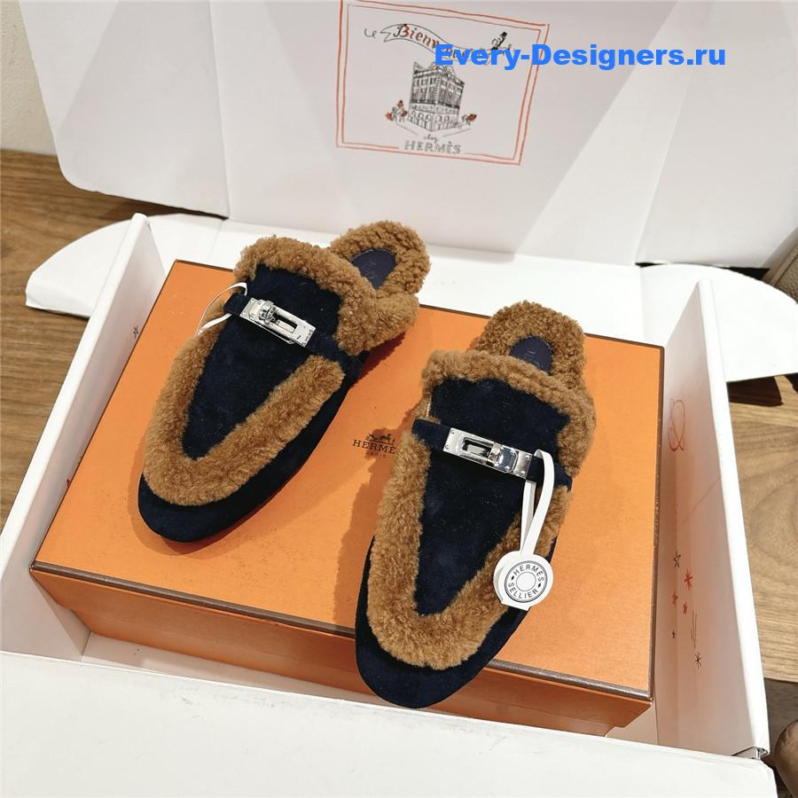 H**me5 dark blue oz shearling suede mules