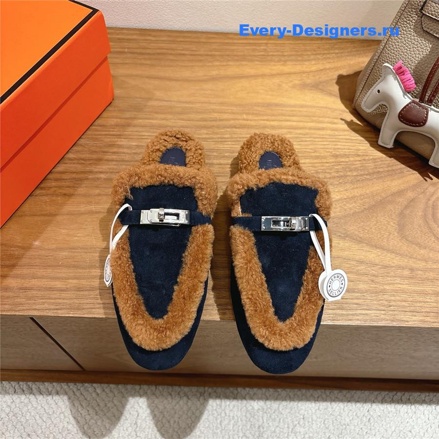 H**me5 dark blue oz shearling suede mules