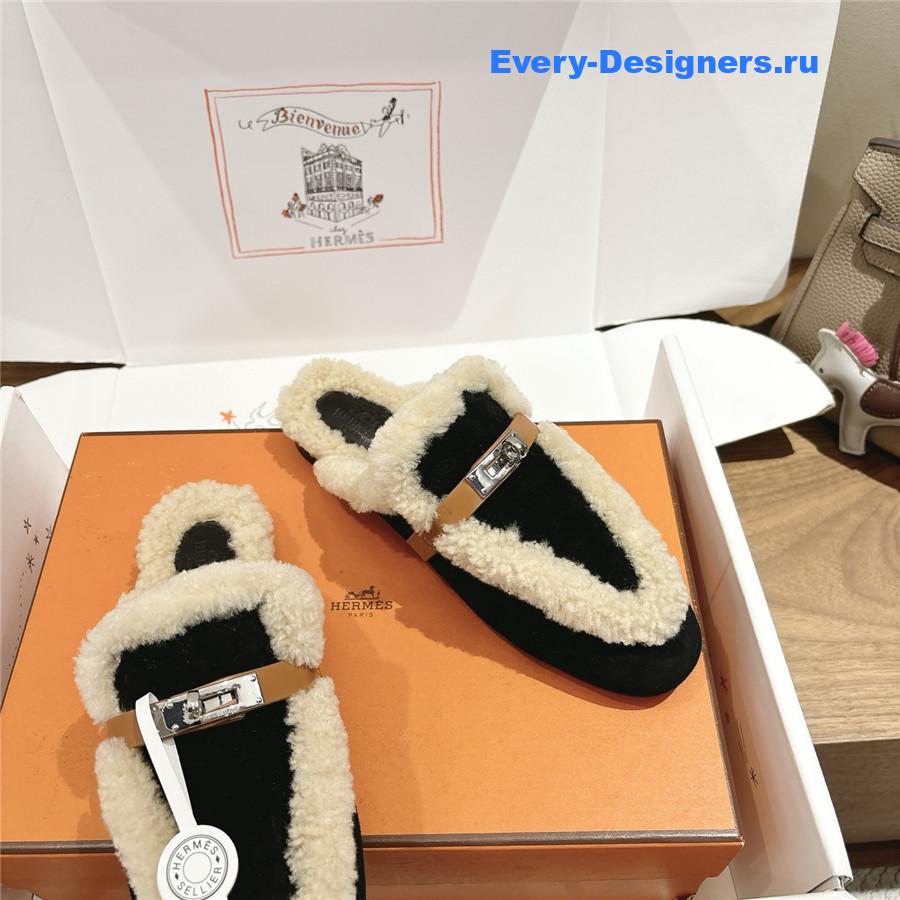 H**me5 black oz shearling suede mules