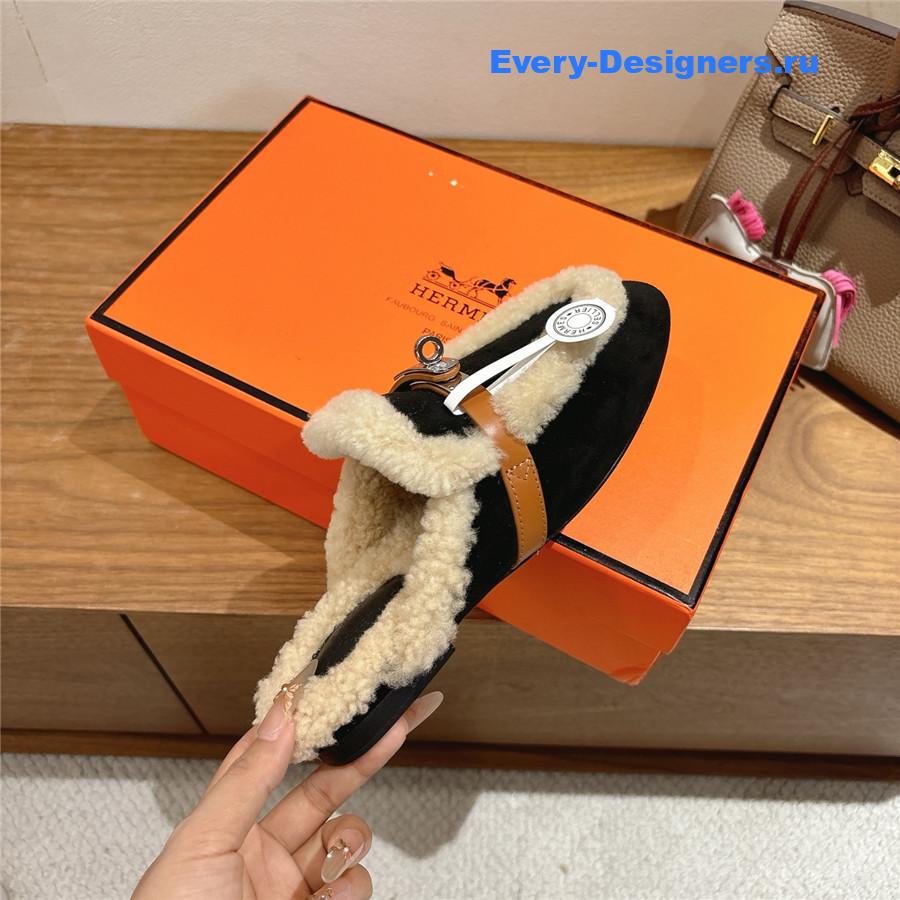 H**me5 black oz shearling suede mules