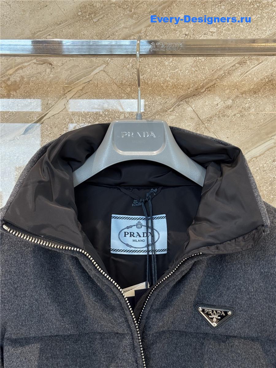 Pra*a belted logo-plaque down jacket