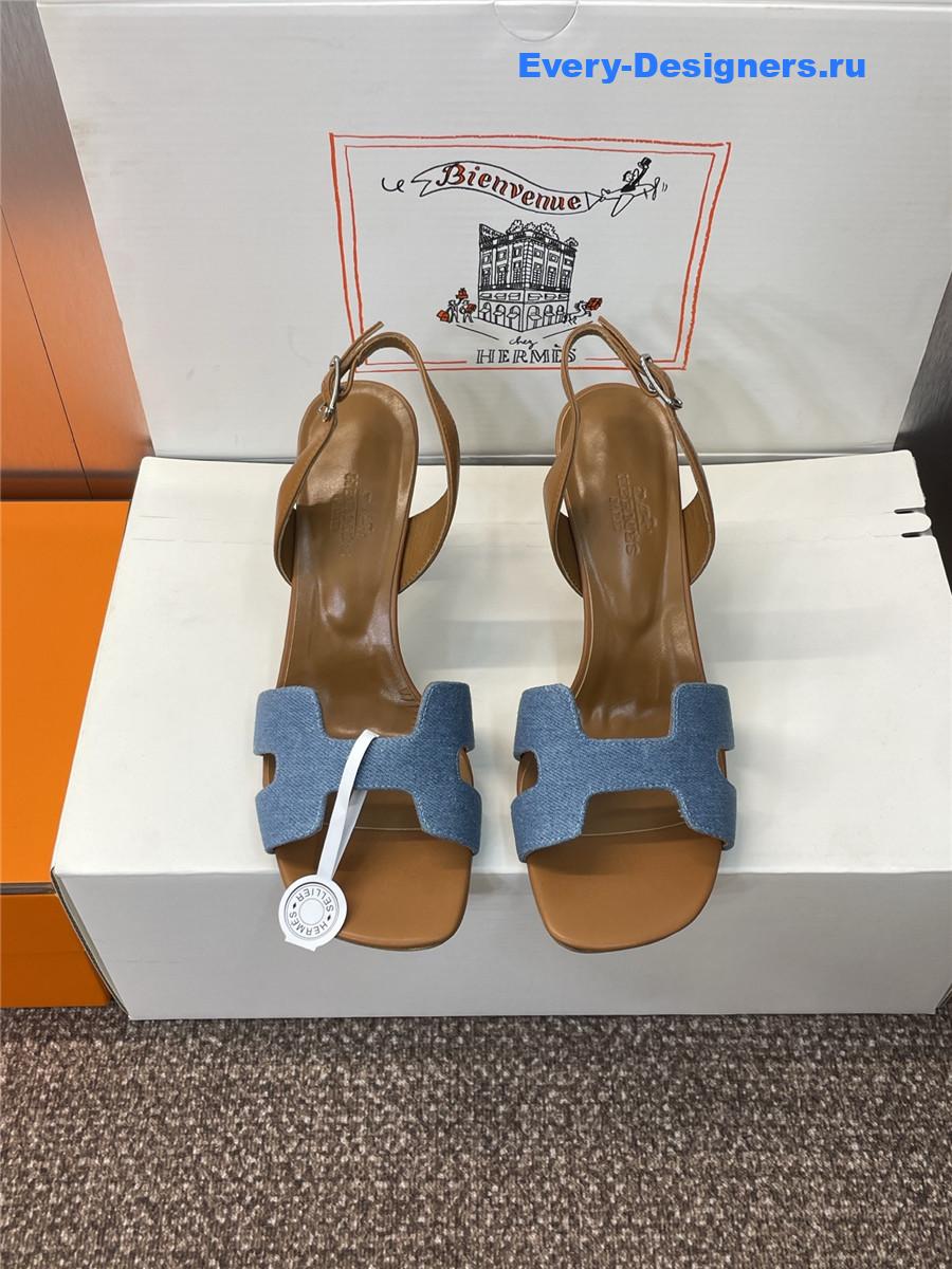 H**me5 light blue encens 50 sandals
