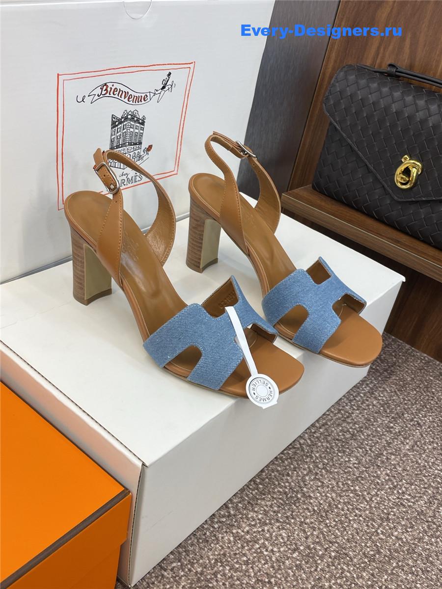 H**me5 light blue encens 50 sandals