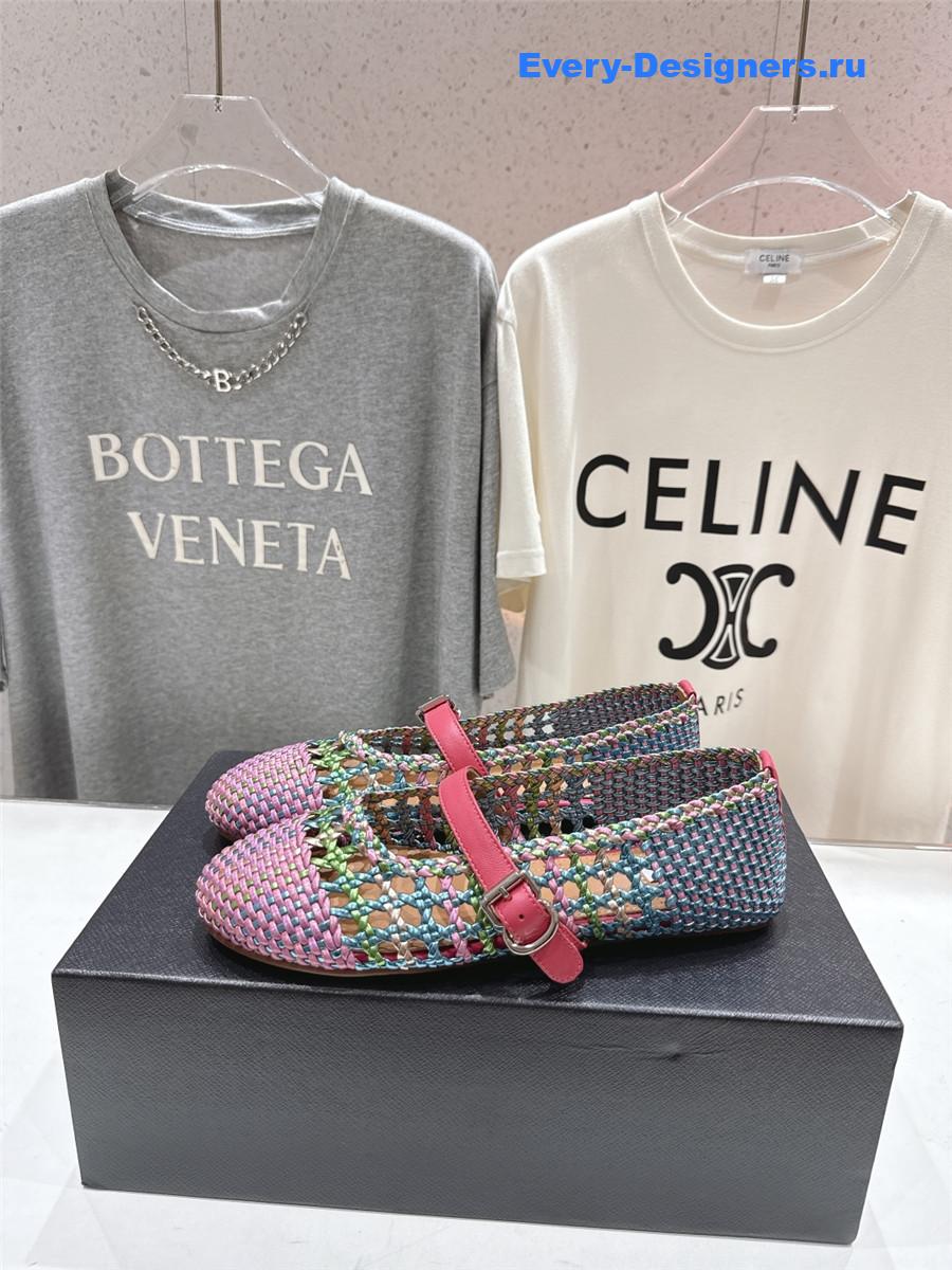 Alaia Flat Mesh Ballet Flats