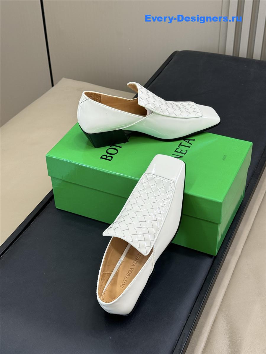 b0tt*ga Ven*ta white okinawa leather loafers